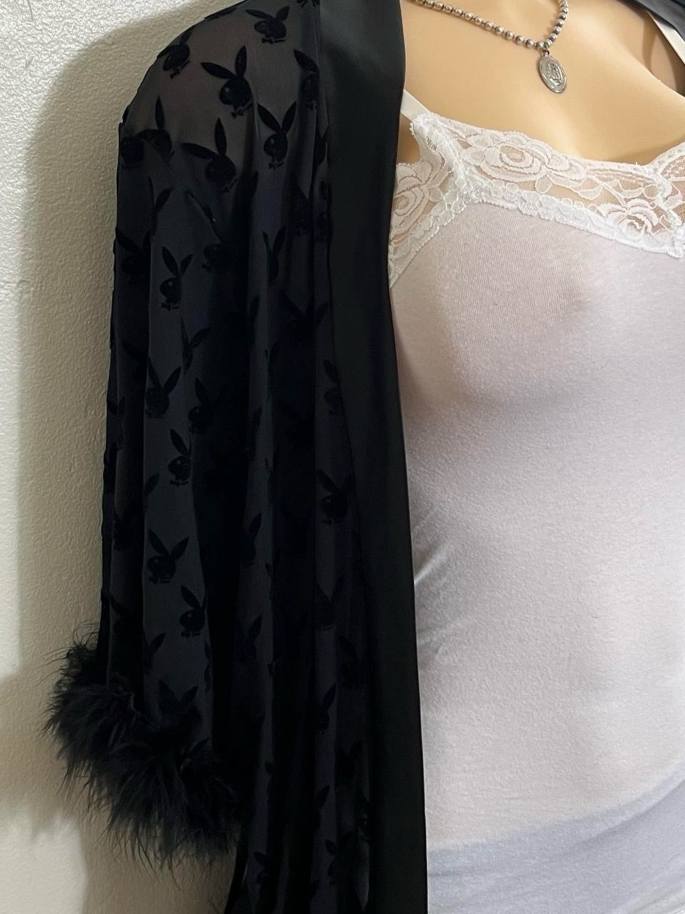 PLAYBOY Black Robe - Picture 4 of 7